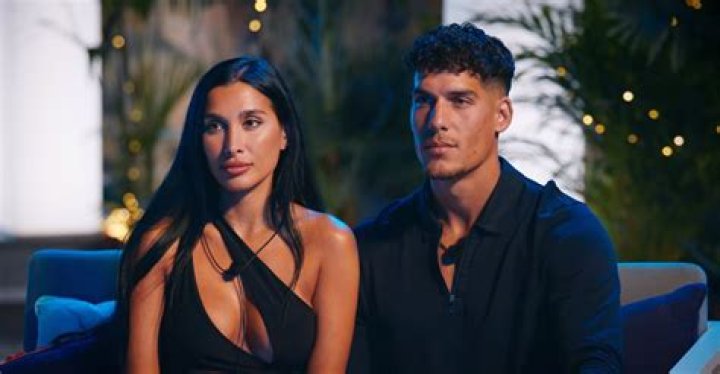 Dated and Related's Julia Perfetto is a TikTok-famous personal trainer