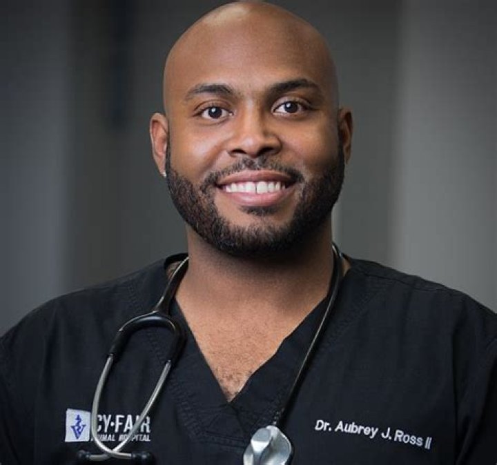 Dr. Aubrey Ross vet Wiki/Bio, Age, married life, wife, Family, net worth.
