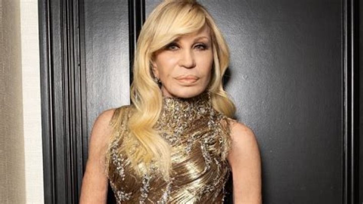 Fashion Queen Donatella Versaces Net Worth In 2023