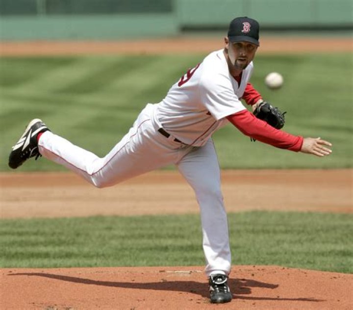 Who Is Tim Wakefield Age Height Weight